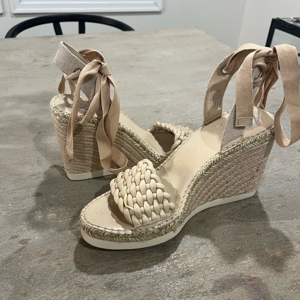 Women’s Vince Camuto wedges. These are in a women’s size 12